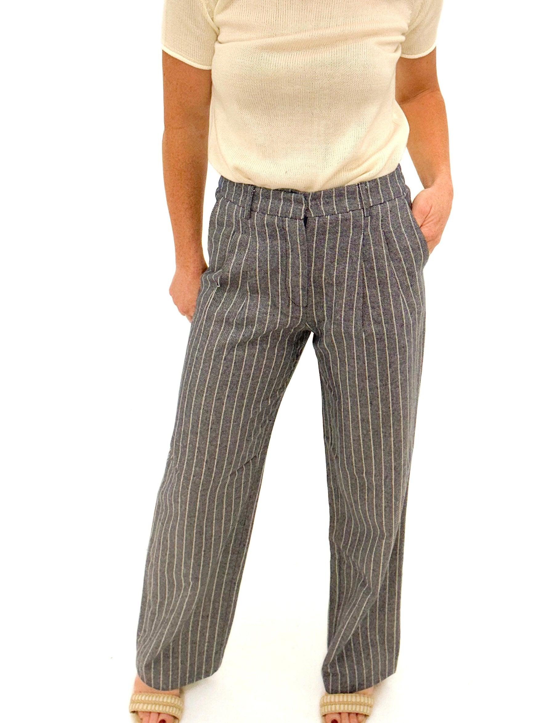 Spring office outfit 
Spring pant