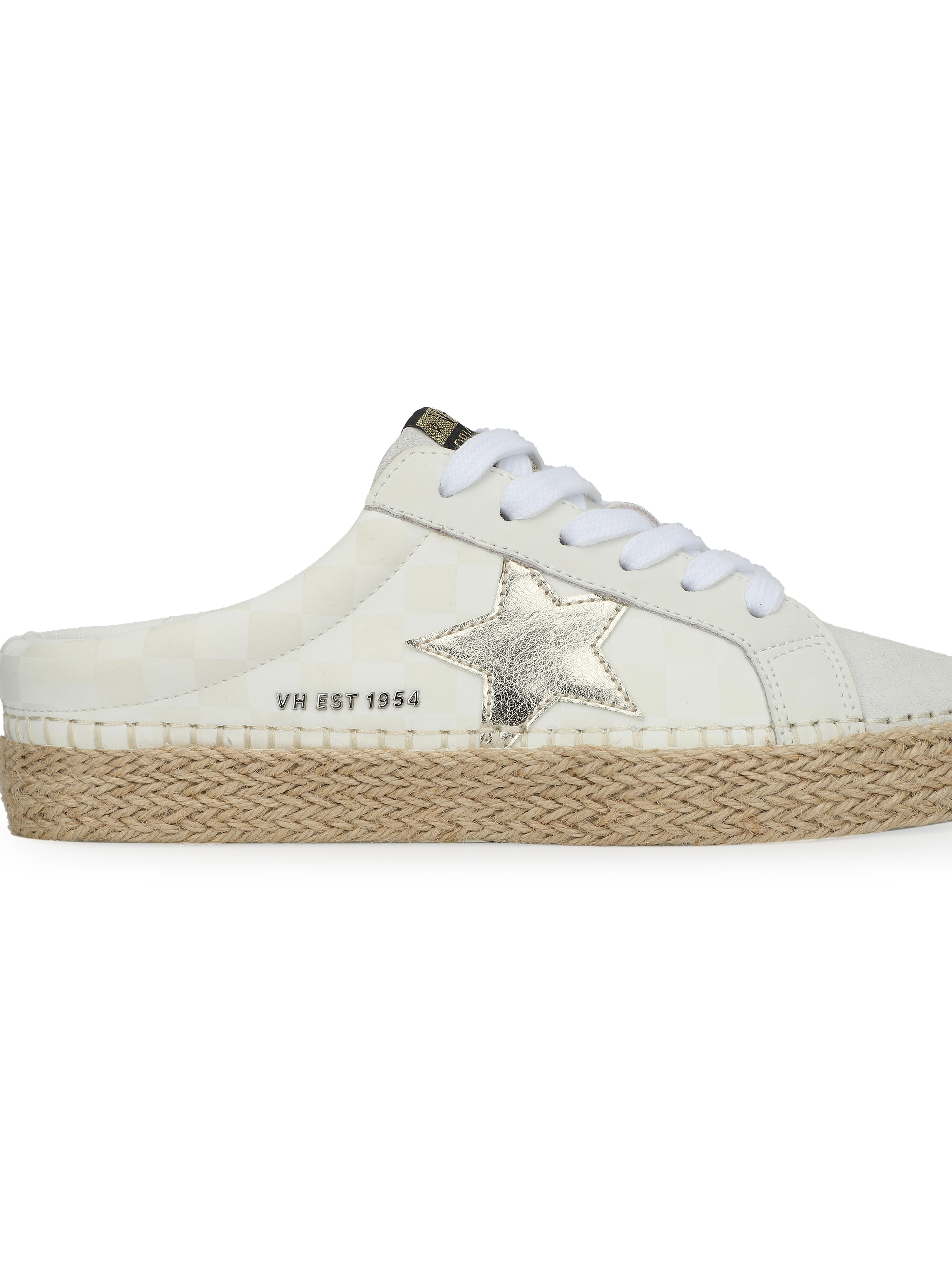 Shoe with star