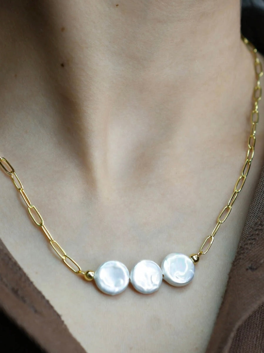 Flattened Pearl necklace 