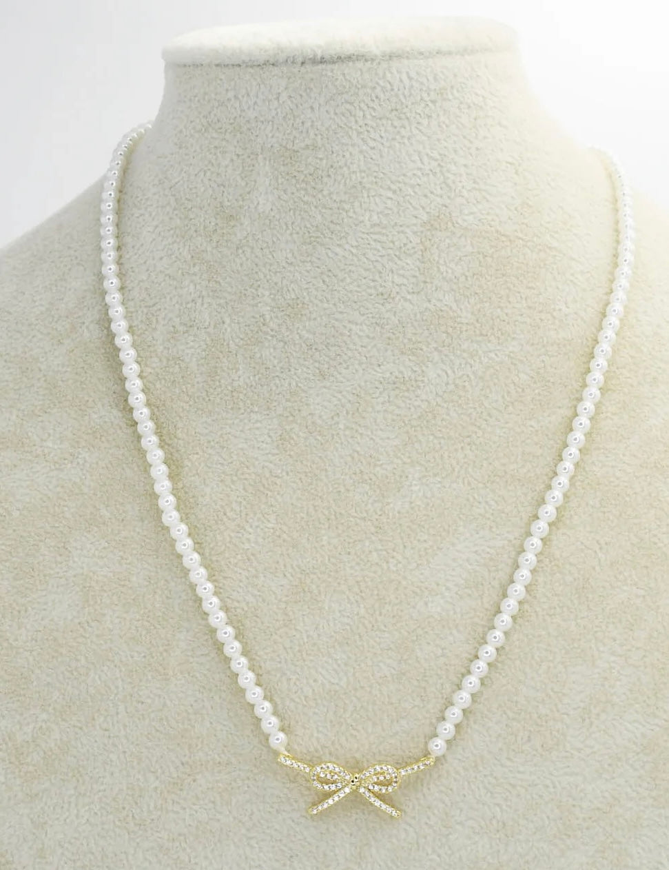 Pure Pearl Elegance Necklace