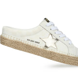 Cream tennis shoe 