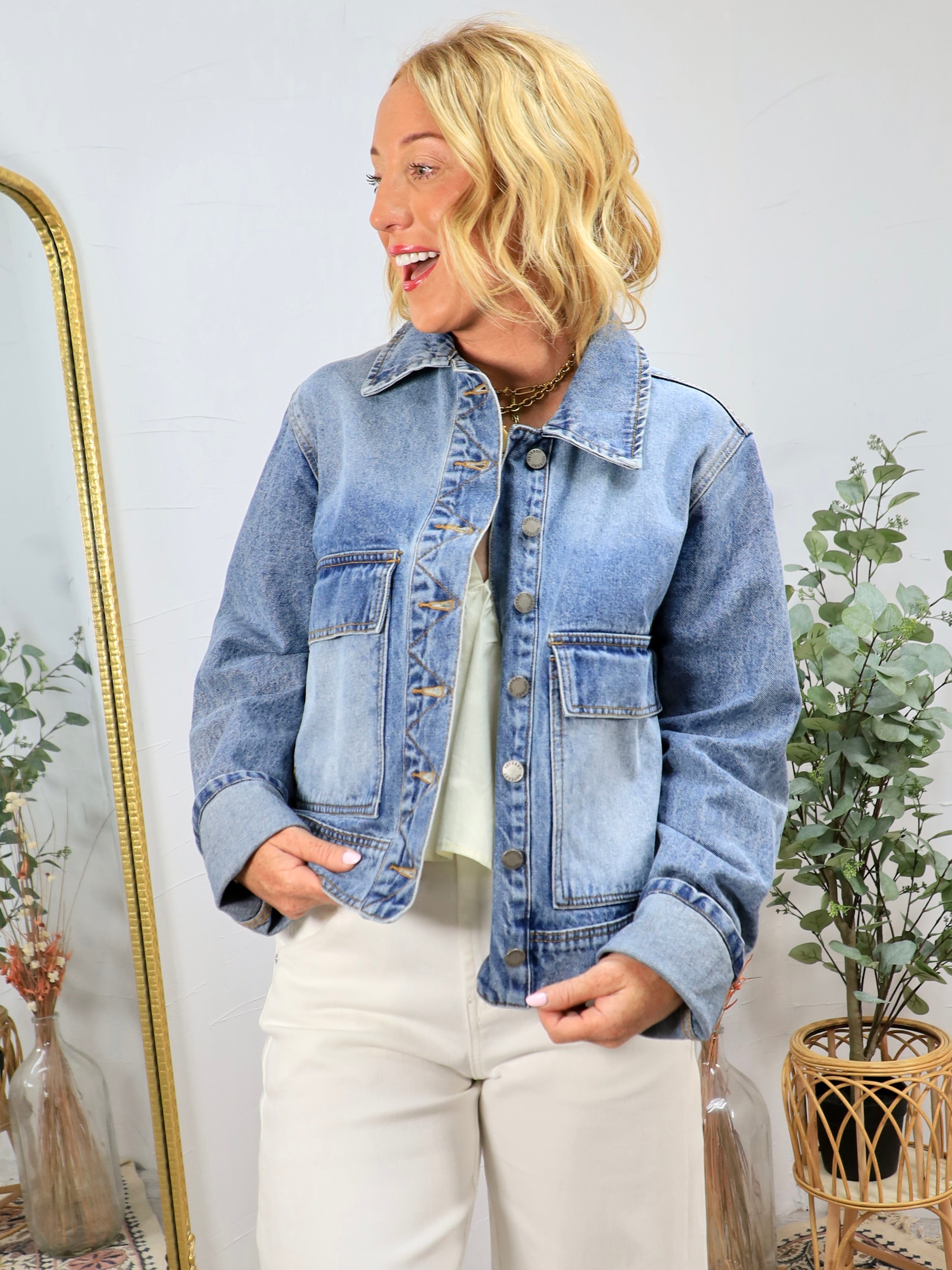 VEVERET Golden Era Denim Jacket