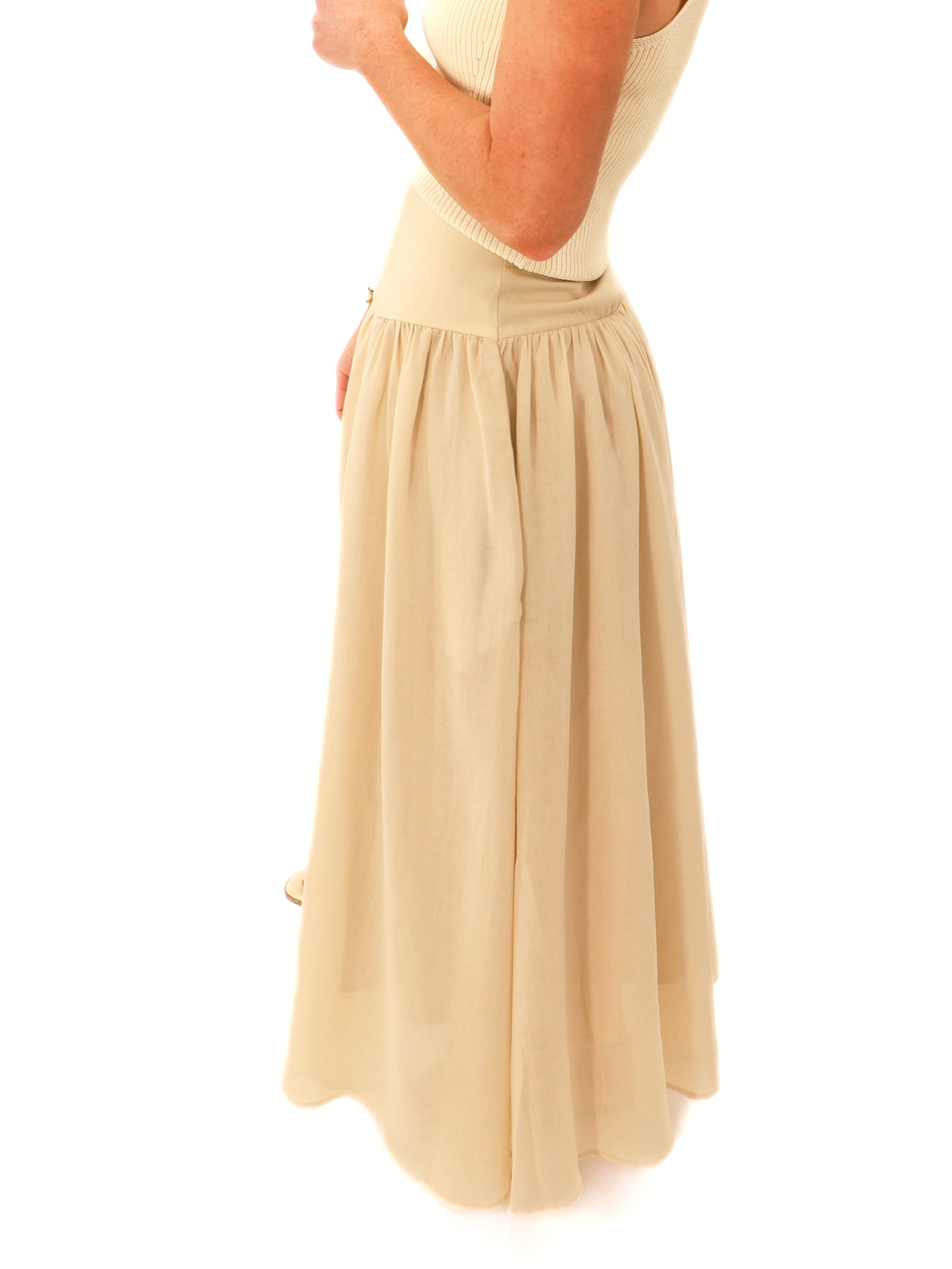 Ruffled tan skirt 