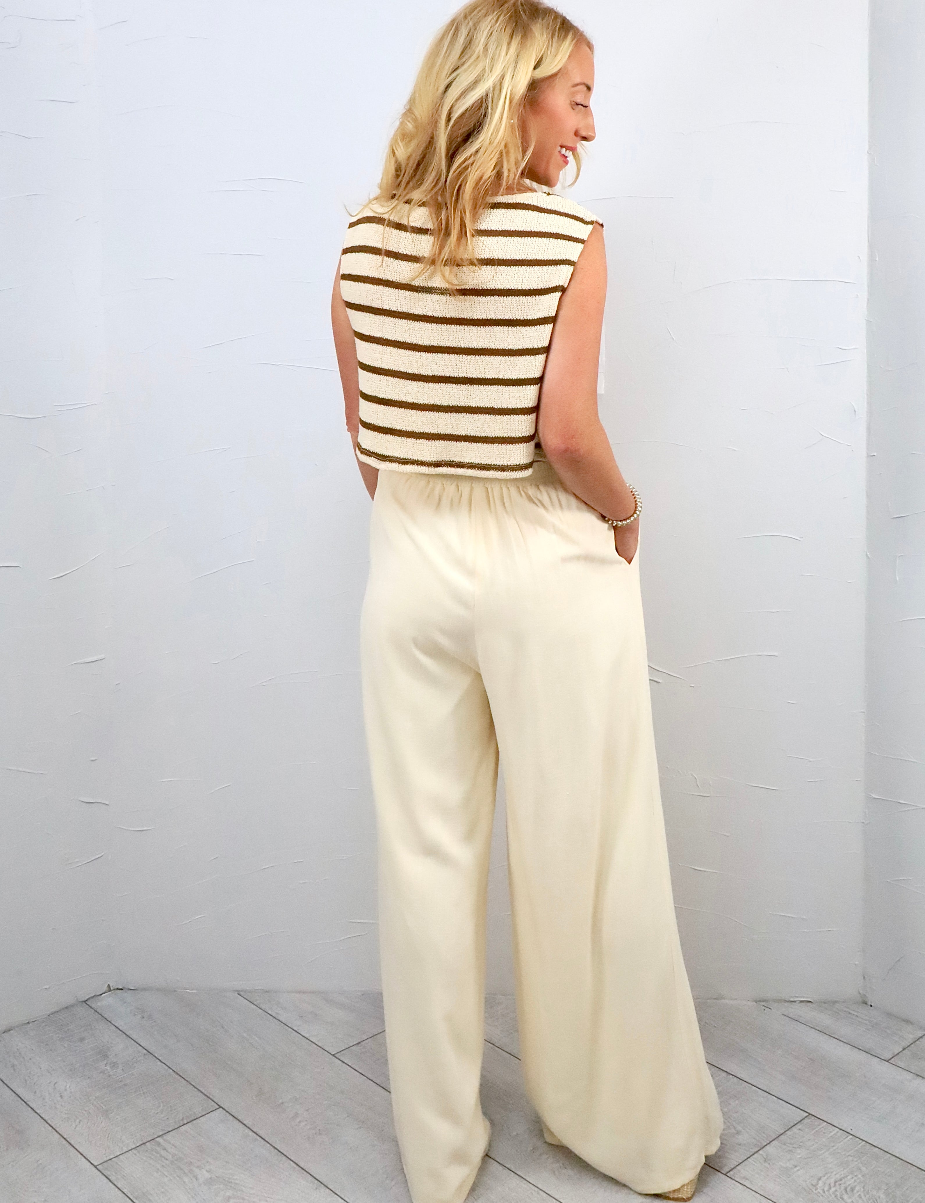 Living In Linen Bottom