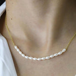 Small Pearl necklace 