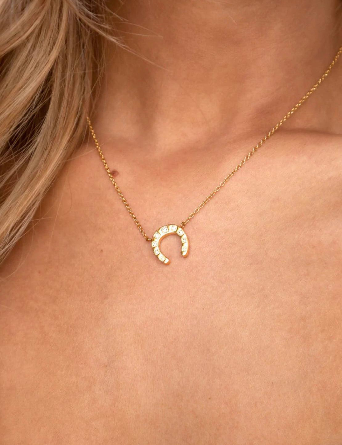 Maddox Horseshoe Necklace - Alden+Rose LLC 