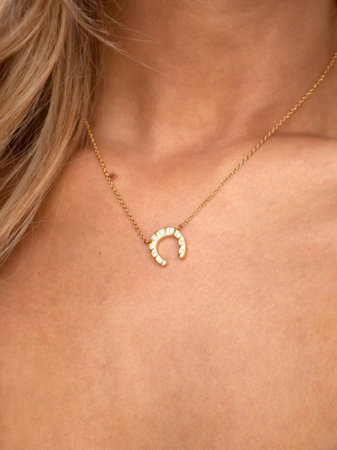 Maddox Horseshoe Necklace - Alden+Rose LLC 