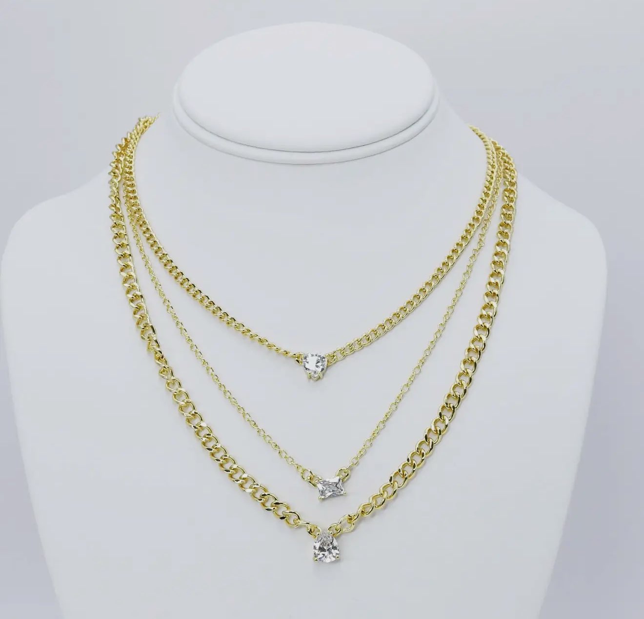 Crystal Gleam Necklace